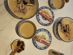 -镇南锅盖面馆(解放路店)