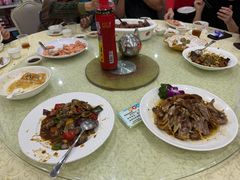 -鹏城人家海鲜酒家·23年老字号(较场尾店)