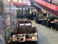 -何师烧烤Pro ·江湖川菜·小龙虾·精酿(太古里旗舰店)