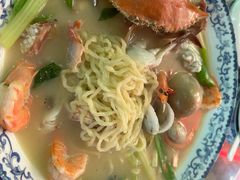 -霆记海鲜·只为这碗面(滨江店)