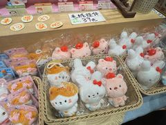 -猫的天空之城概念书店(杭州南宋御街店)
