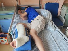 -极限PLAY运动娱乐新世界·团建派对潮玩休闲馆·室内蹦极高空游乐园