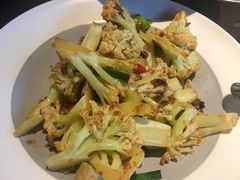 小炒有机花菜-上名堂·鱼头好吃(体育场路店)