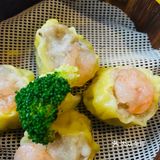 「经典猪肚鸡（中份）」「广顺兴煲仔饭」「毛根甘蔗水」「料碟」「至尊虾饺皇」「广式鸡蛋肠粉」「石磨老豆腐」「蔬菜大拼」「菌菇拼盘」「鲜虾烧卖」「豉汁蒸排骨」「紫金酱牛肚」「潮汕牛肉丸」「大口吃饭的小朋友」「顺兴叉烧（中份）」「广式鸡蛋肠粉」
