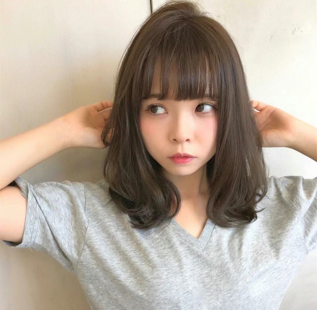 圆脸方脸肉肉脸巨适合巨减龄18~48岁女士都适合尝试～
这款发型层次