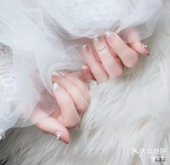 -夏花美甲美睫