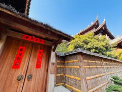-龙华寺