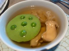 莲蓬生态珍菌汤-御公馆中餐厅·点心·顺德菜·佛山东平保利洲际酒店