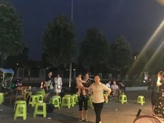 -小牛叔鲜切牛肉·火锅·烤肉自助(公济桥路店)