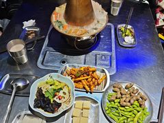 -马路牙子烧烤音乐酒馆(望京店)