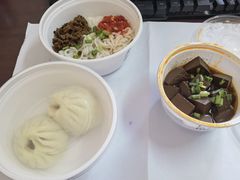 -凤起龙游老面包子(凯德晶品店)