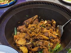-山河屯铁锅炖·非遗东北菜(南山店)