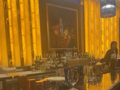 -龙虾酒吧扒房(宁波香格里拉店)