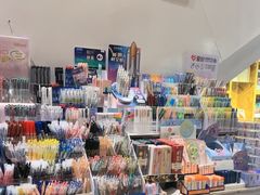 -新华里咖啡书吧(新华书店小寨店)