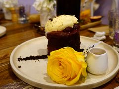 -FLOVIE FLORIST CAFE