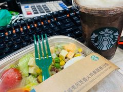 夏威夷风芝香火鸡果蔬卷沙拉-星巴克(北京西小口路店)