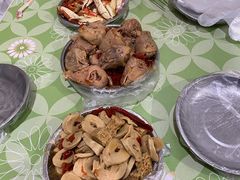 -梁老三麻辣鸡头(汝河小区店)