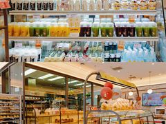 面包甜点陈列柜-面包新语(上地华联店)