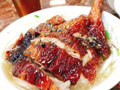 黑椒烧鹅腿濑粉-陈光记烧腊店(罗保博士街店)