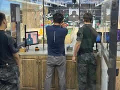 -都市枪神实弹射击俱乐部