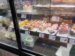 面包甜点陈列柜-仟吉KenGee(江南万达店)