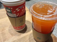 -星巴克(迪士尼小镇店)