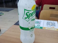 -全家便利店(莲花池东路店)