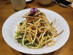 -乐忻皇朝(上海中心大厦店)