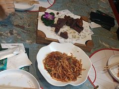 -哈啾嗨·新概念蒙餐(红星新城店)