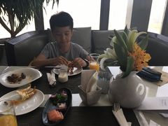-克丽司汀酒店-日光阁餐厅