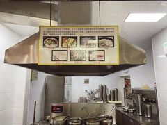 -遵义虾子张六羊肉粉(金码头店)