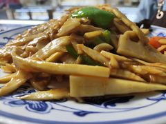 -天天向上素食餐厅(五台山店)