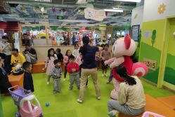 -莫莉幻想儿童乐园(深圳南山欢乐颂店)