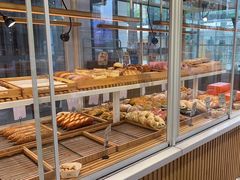 -焙丽拾光(麦凯乐直营店)