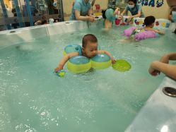 -蓝色海林婴幼儿水育馆(新辰里学清路店)