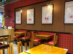 -霸蛮湖南菜·牛肉粉(荣京西街店)