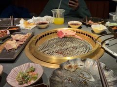 -铭牛烧肉·和牛海鲜自助(高新月牙湖店)