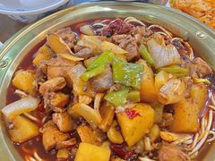 -牛一嘴·兰州牛肉面·大盘鸡(财富中心店)