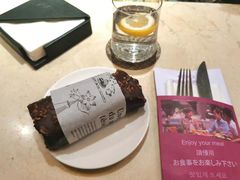 -广州中心皇冠假日酒店·汇点大堂吧