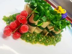 -鼎泰亨·海鲜牛肉餐厅(滨江店)