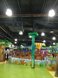 -维佳童话镇演出现场(徐东店)