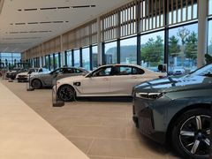 -南充通源宝马4S店(高坪店)