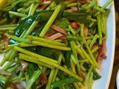 藜蒿炒腊肉-西江美食舫·江西菜(健德桥店)