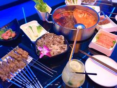 -唯爱KTV聚会餐厅(仙林东城汇店)