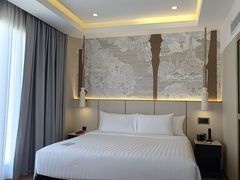 -曼谷湄南河畔华美达广场酒店