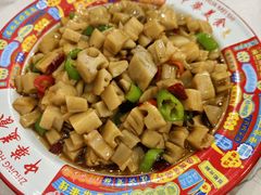 -江城燕子大排档(江汉路步行街店)