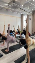 -亚太瑜伽普拉提学院