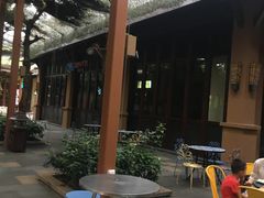 -三亚湾红树林度假酒店美食街