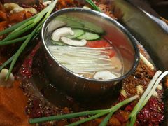 -周幺妹重庆老火锅(银泰城总店)