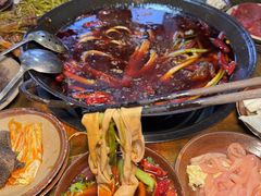 -黄潇洒老火锅(九眼桥宏济巷店)